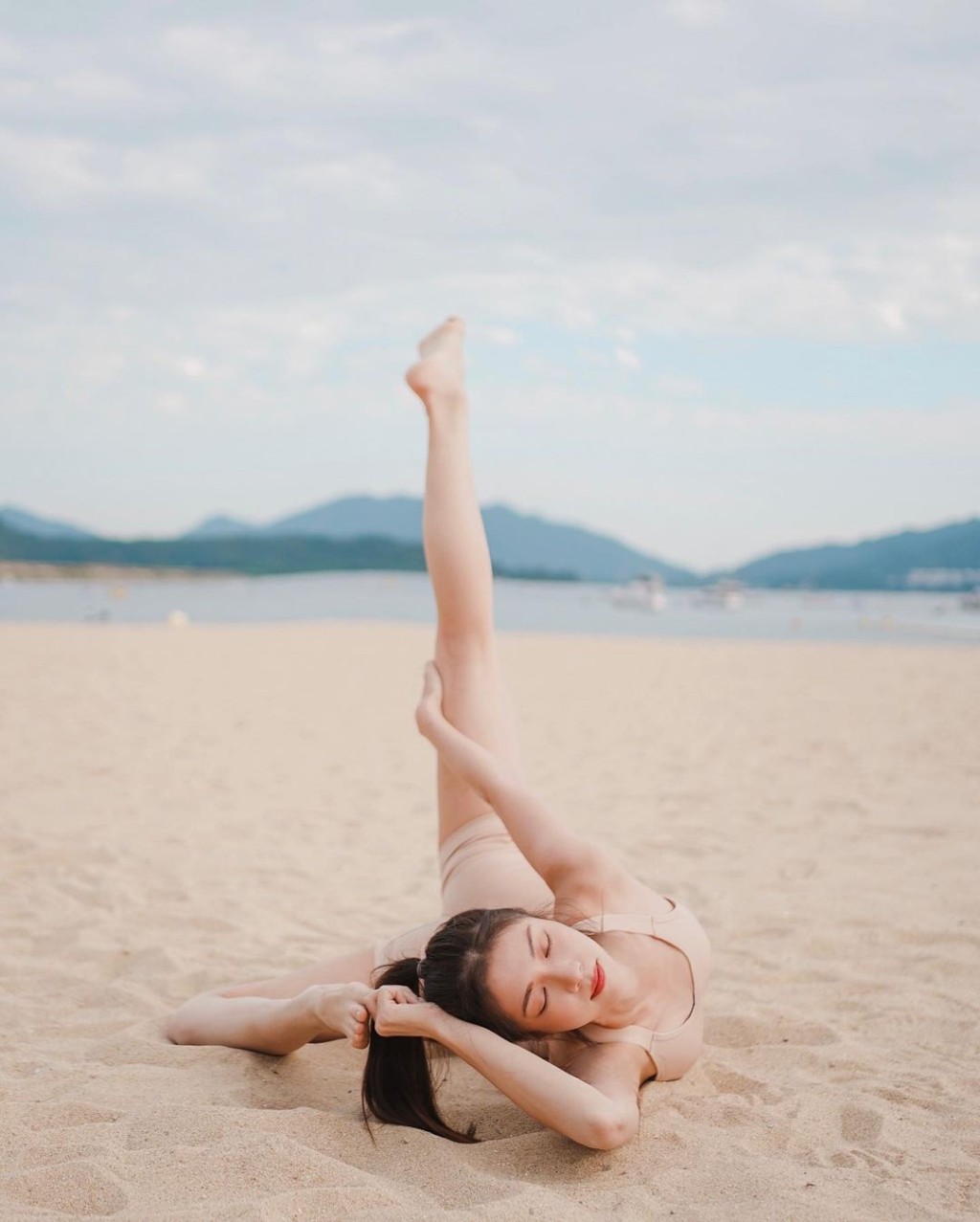 陳曉華曾為為《萬千星輝賀台慶》苦練跳舞。